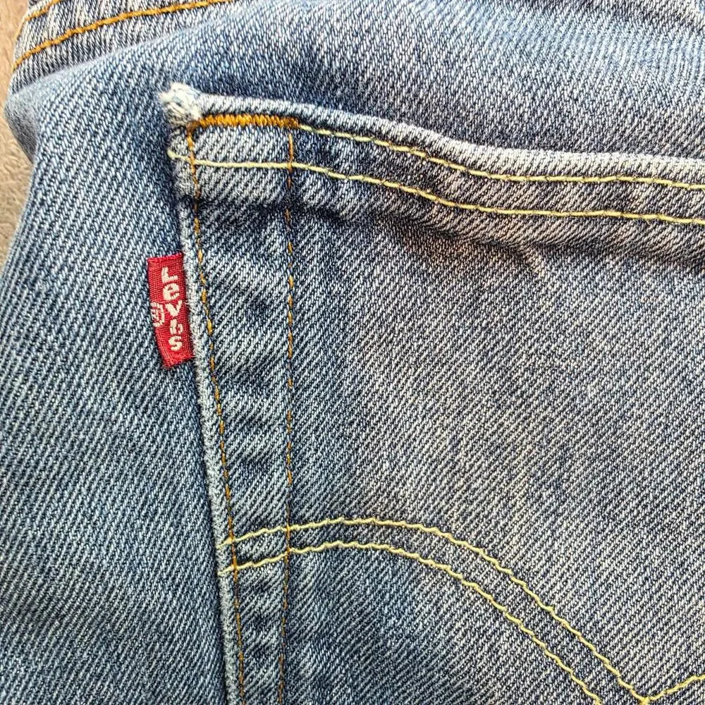 Levi's 505 Jeans Mens 38x30 Blue Medium Wash Regular Fit Straight Leg Denim